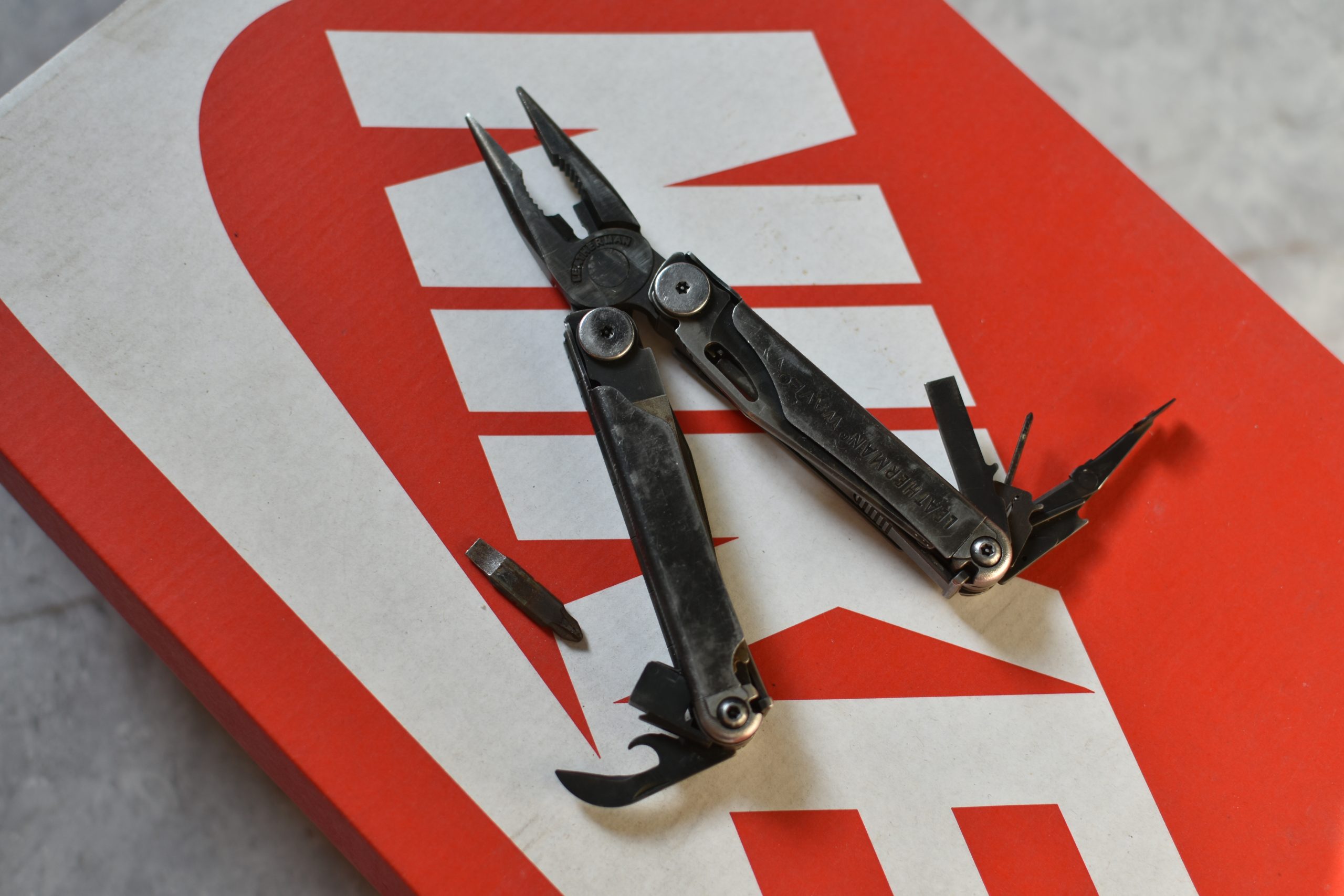 Dao đa năng Leatherman Wave limited editon